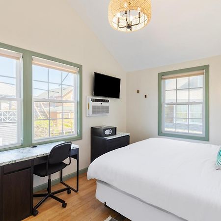Palms Hotel Fire Island Ocean Beach ภายนอก รูปภาพ
