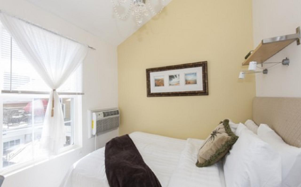 Palms Hotel Fire Island Ocean Beach ภายนอก รูปภาพ