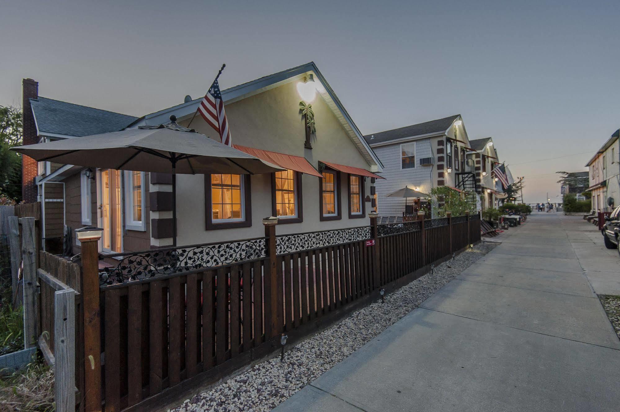 Palms Hotel Fire Island Ocean Beach ภายนอก รูปภาพ